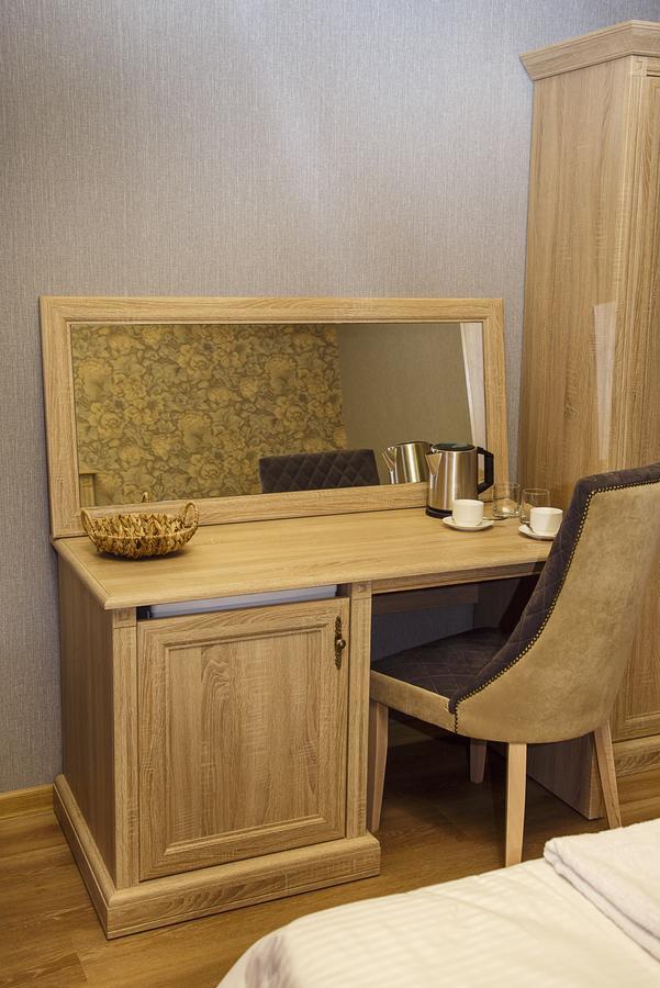 Family Inn Сухум Экстерьер фото