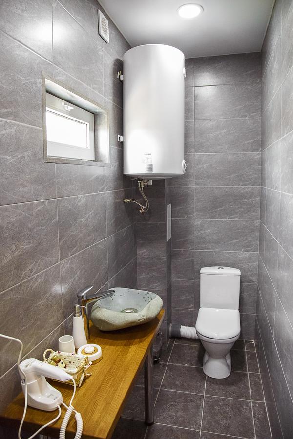 Family Inn Сухум Экстерьер фото